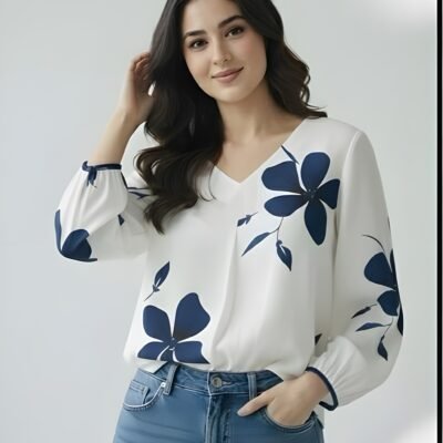 women fabulous top with blue flower